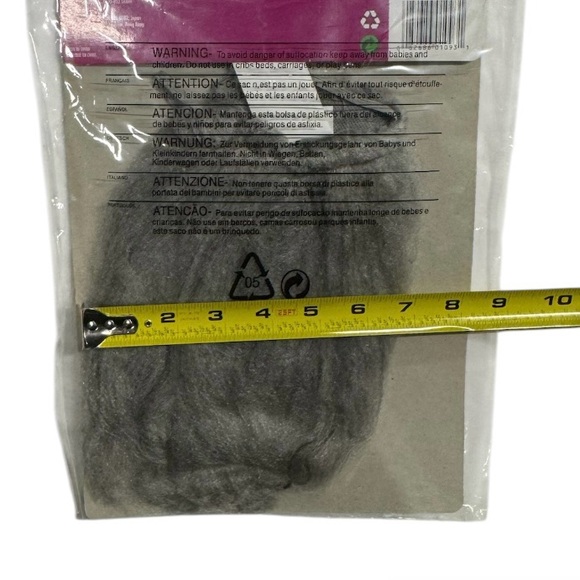 Rubie’s grey farmer’s beard with elastic band brand new in packaging never worn! - Picture 3 of 6